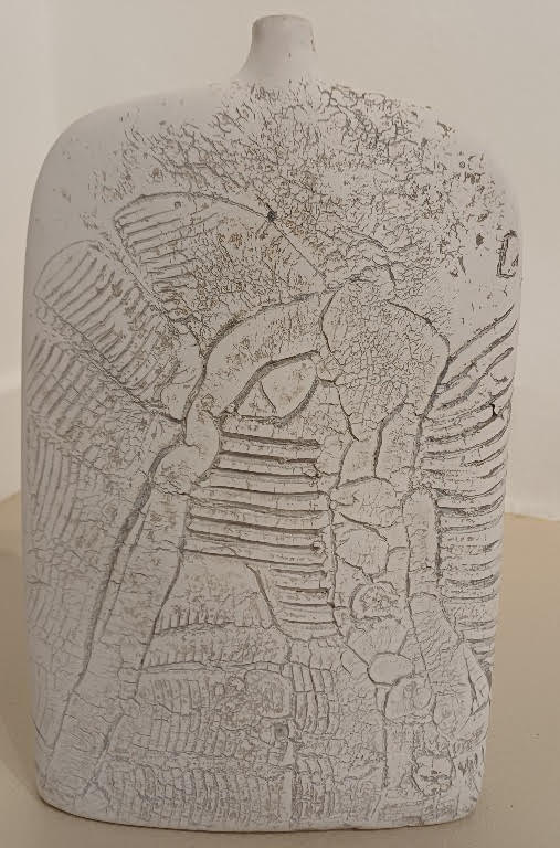 White form vessel by Peter Hayes